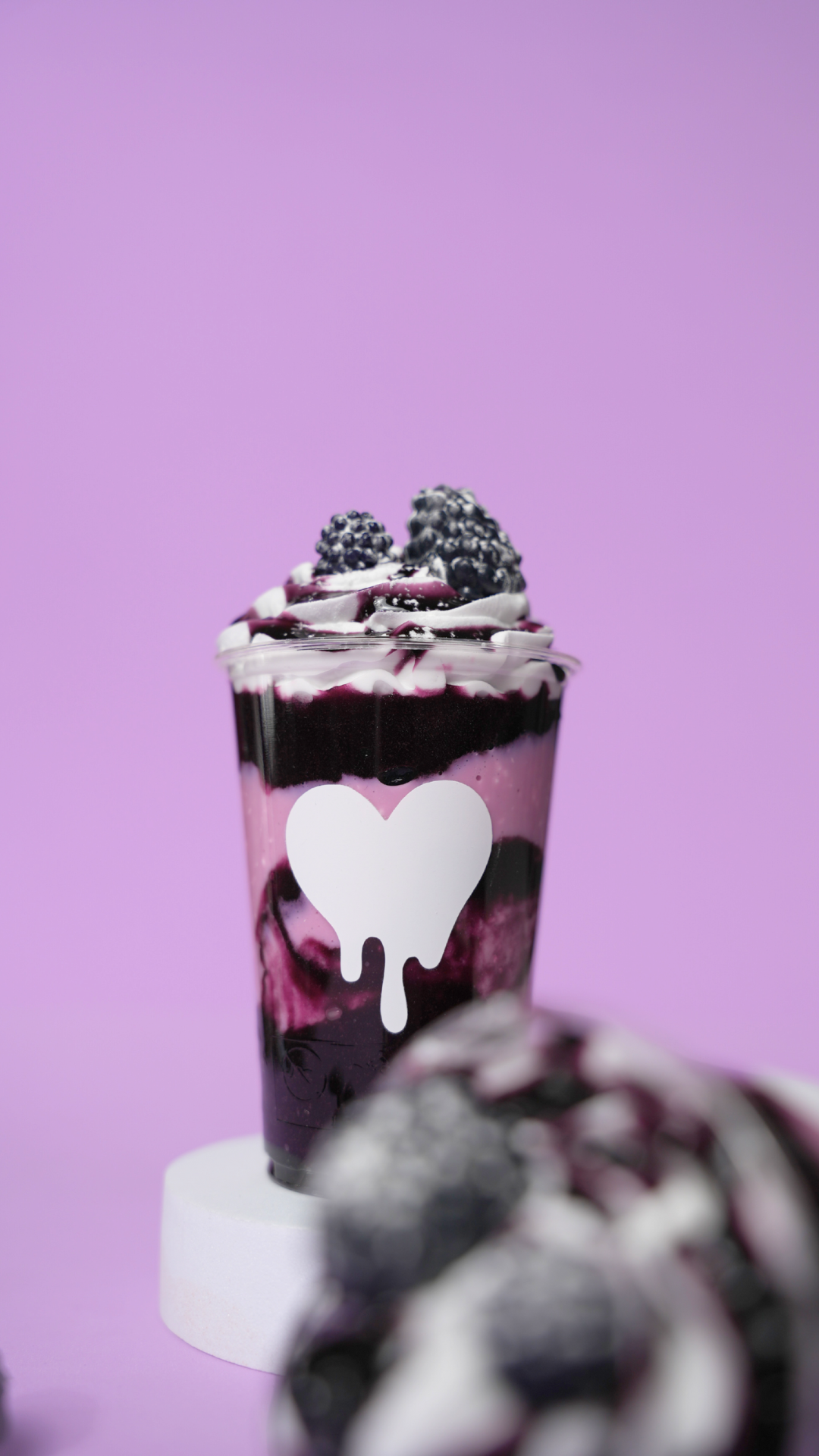 Midnight berries Lovepuccino